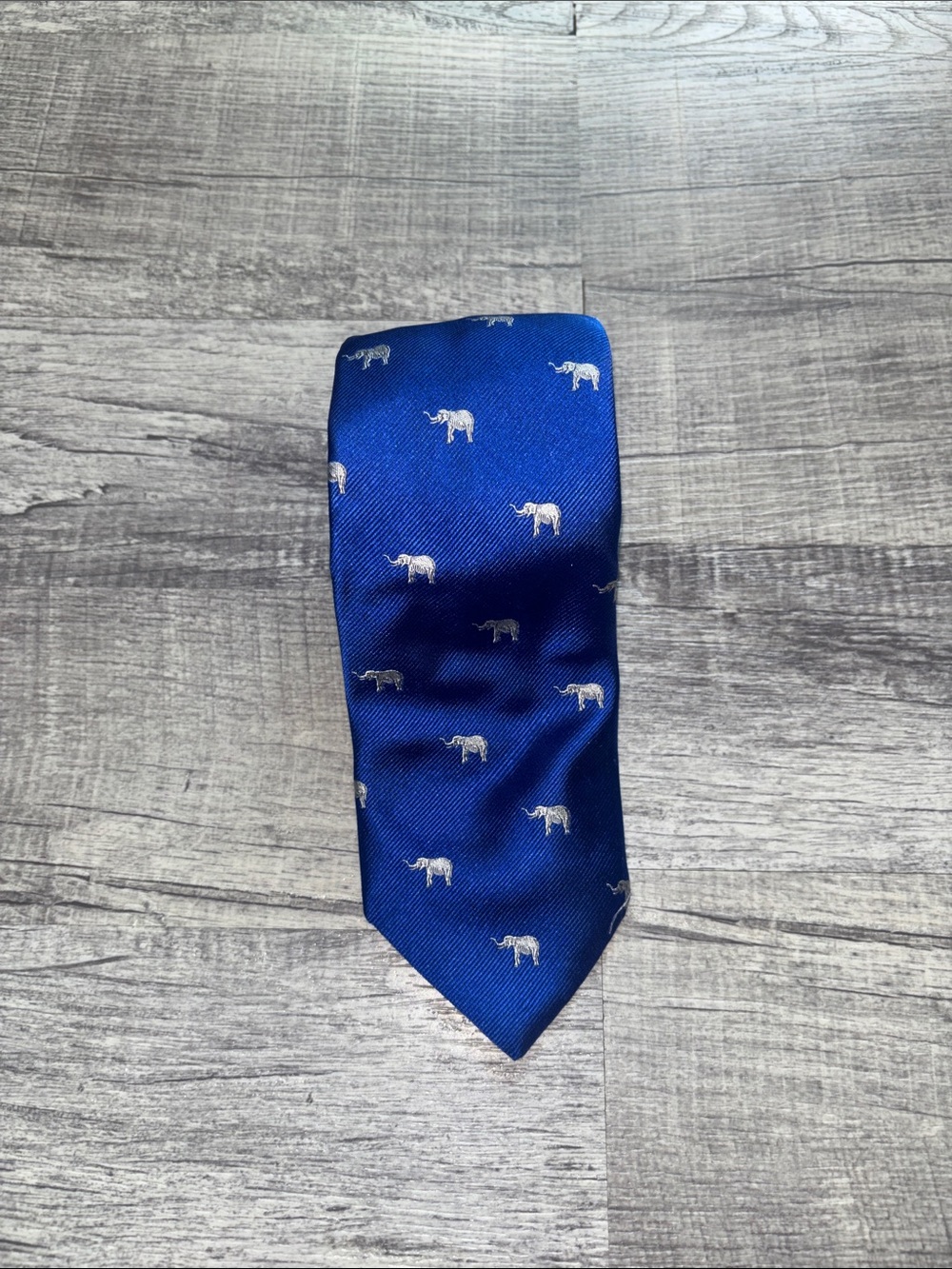 100% Italian Silk Elephant Design Men's Tie